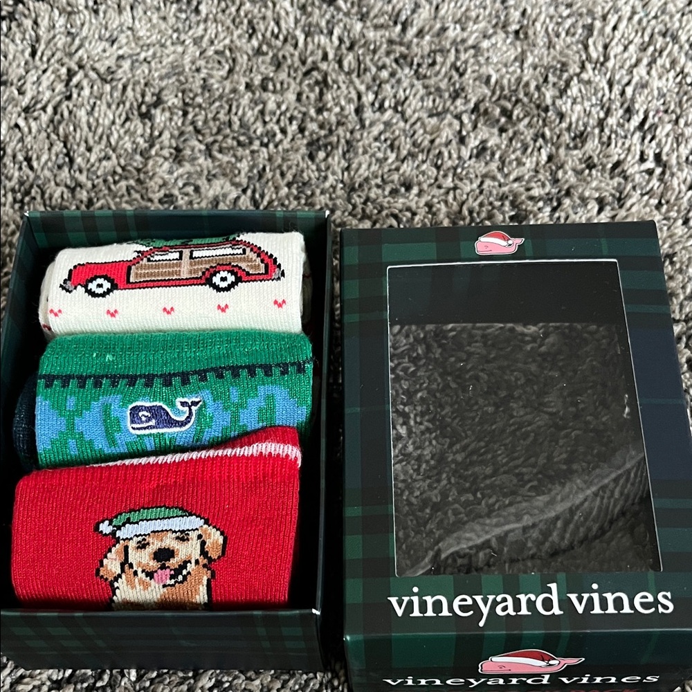 Vineyard Vines Festive Sock Trio - Red, Green, White